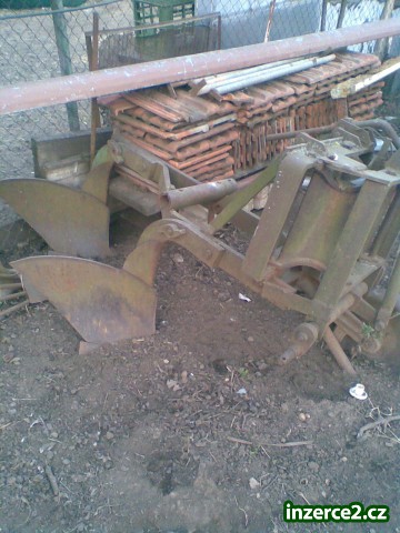 Prodám dvouradličný pluh (dvoják)_1 225263_1.jpg
