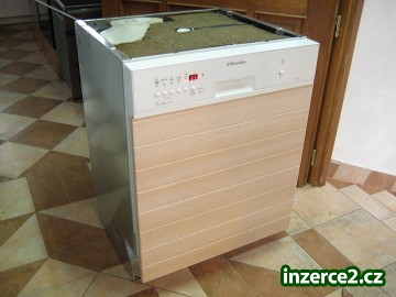 Myčka nádobí vestavná ELECTROLUX ESI 6241 široká_1 364792_1.jpg