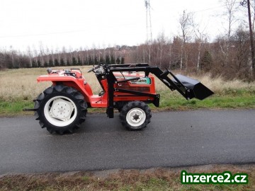 Traktor Hinomoto 267TN s nakladačem_1 448781_1.jpg