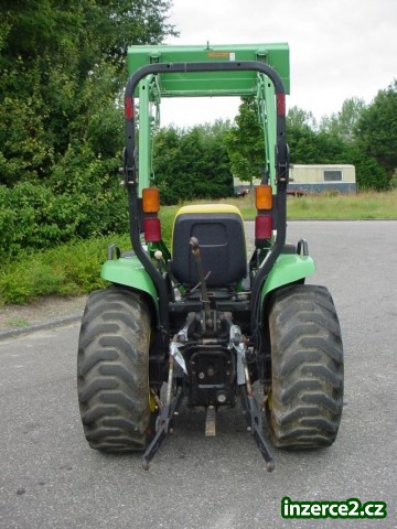 Malotraktor John Deere 43 s čelním nakladačem_2 450599_2.jpg