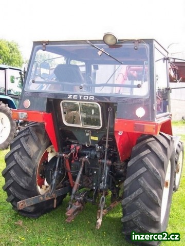 Zetor 5E2-4Y5 s nakladačom_2 482269_2.jpg