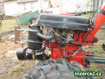 Traktor domácí výroby_2 60219_2.jpg