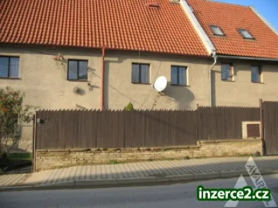 Prodej dvougeneračního domu v Hostivicích, okr Praha - západ. 06-2650