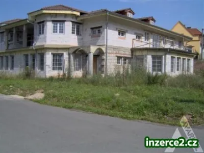 Prodej rozestavěné vily v Kmetiněvsi, okr. Kladno 05-0760
