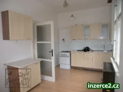 2+1/B+G 65m2 P6 Břevnov, Částečně Zařízený