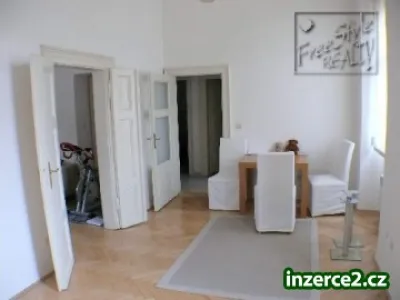 2+kk 48m2 P1 Možno Zařízený a parkovací stání ve dvoře