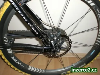 zapletená kola Shimano XTR
