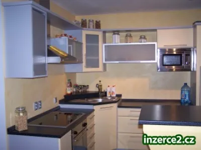 Pronájem bytu 2 KK v Hradci Králové v Třebši