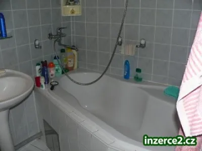 Prodám částečně zařízený byt 1+3 v Mostě