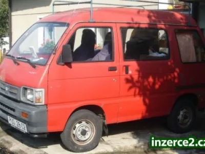 Dodávkové auto Daihatsu Hijet - PIAGGIO - červené