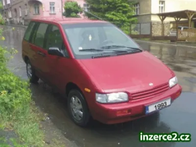Prodám Nissan Praire, r.v. 1993