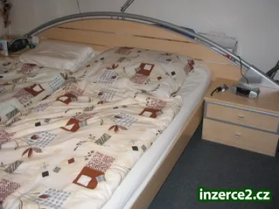 Manželská postel