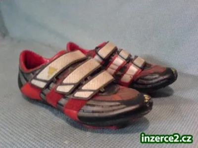 Prodám silniční tretry ADIDAS vel. 44
