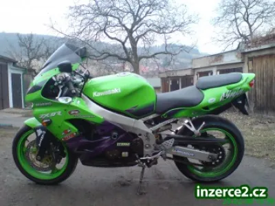 KAWASAKI NINJA ZX9R