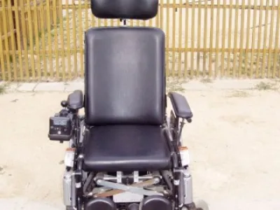 Prodám elektrický invalidní vozík