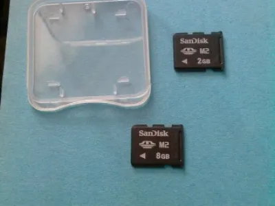 paměťová karta SanDisk M2