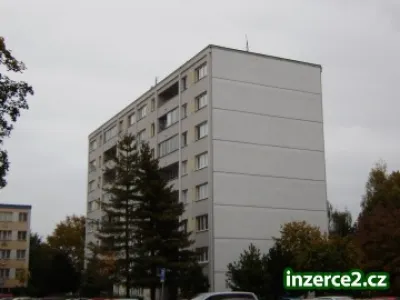 Prodej zrekonstruovaného DB 2+1 v Pcích - Polabiny