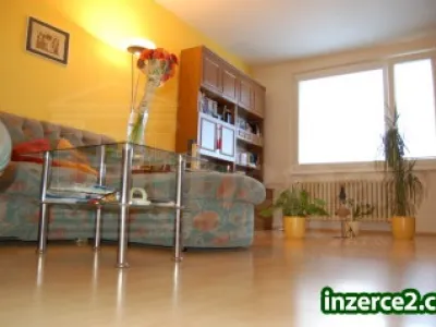 Hezký, světlý byt 3+1 v OV s balkonem