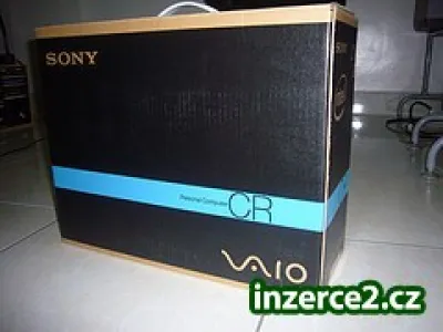 Sony VAIO VGN-AR850E 17 inch Notebook Computer