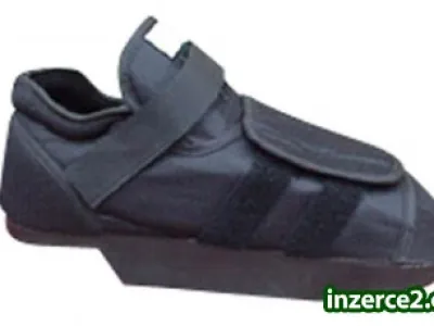 Bota pro odlehčení defektů paty