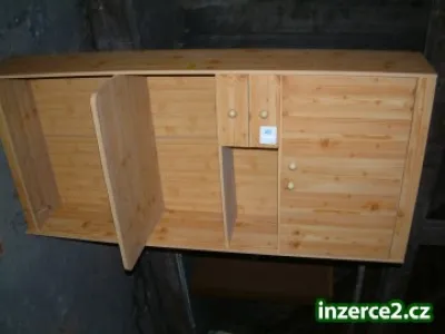 psací stůl
