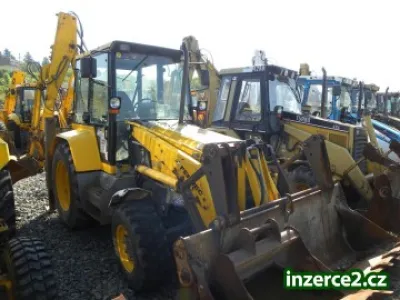 Traktorbagr MF 760