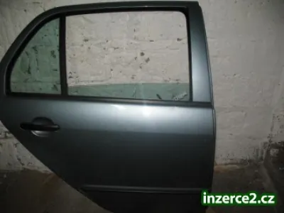 Pravé pravé zadní dveře na Škoda Octavia I combi