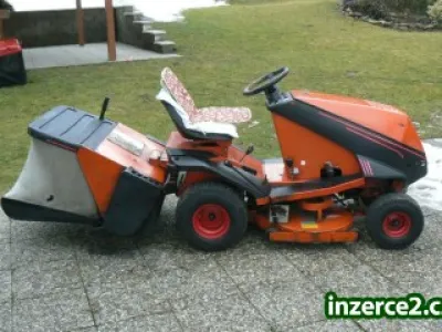 Zahradni traktor, sekacka Westwood