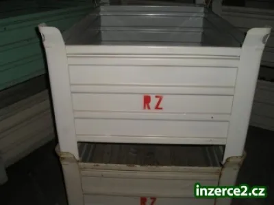 Nové kovové palety
