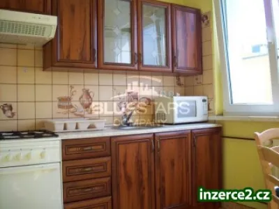 Byt 1+1 v klidné části Ostrova