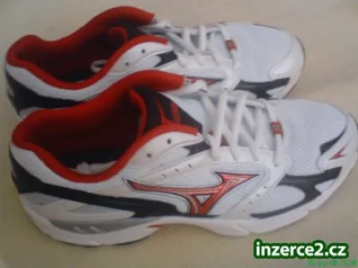 sportovní tenisky zn. Mizuno