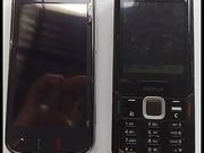 NEW UNLOCKED NOKIA N97 & APPLE IPHONE 32GB
