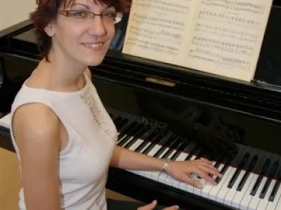 Výuka klavíru, keyboardu, (včetně harmonie a teorie)