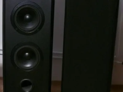 Prodám pár sloupových reproduktorů TONSIL Sonata 100W