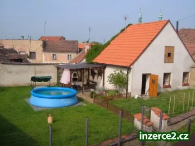 PRONAJMU DOMEK 1+K VE ZLONICICH