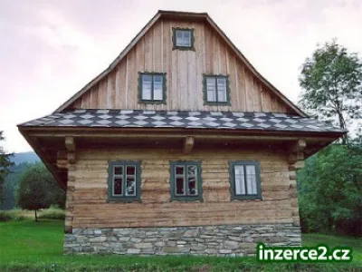 Stylová roubená vesnička