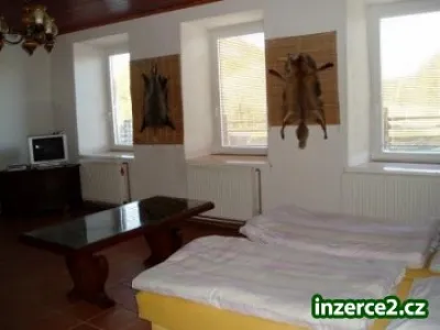 Milenecký azyl na polosamotě