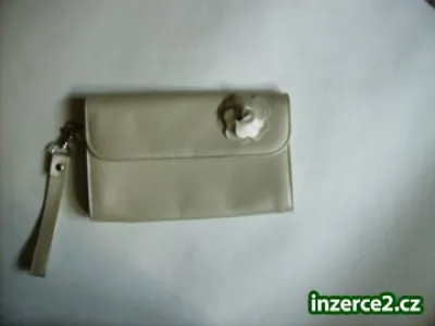 béžová plesová kabelka