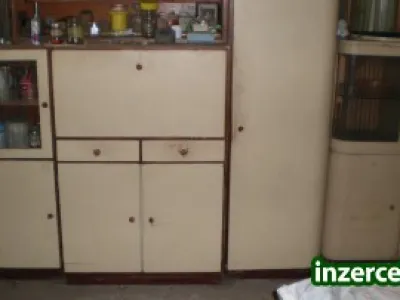 Starý kredenc a komoda STAROŽITNOSTI !!!