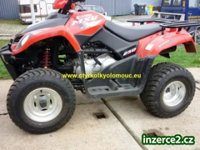 KYMCO 250 MXU červená