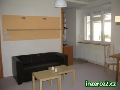 Nabízíme k pronájmu byt 2+1 v Hradci Králové