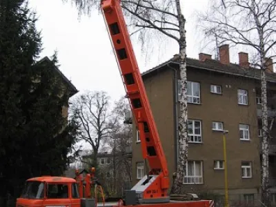 Kácení stromů,ořezy Ostrava Tel 608728530 Werner