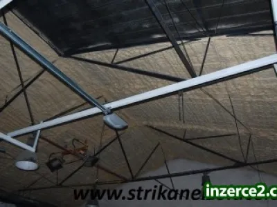 Stříkaná tepelná izolační PUR pěna