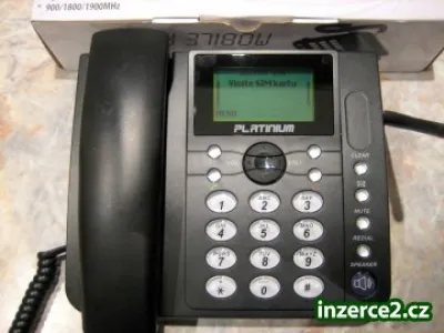 Stolní mobilní telefon s vel. displejem a tlačítky, sluchátko i hlasitý odposl.