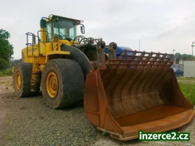 VOLVO L 330 E