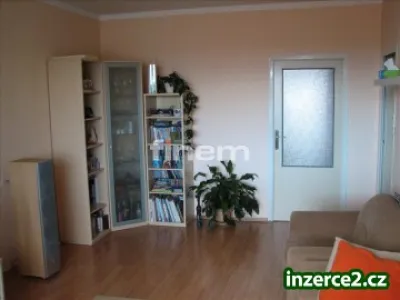 Byt 3+1/L, 80m2, v OV, garáž, Velvary