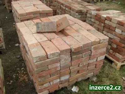 staré cihle