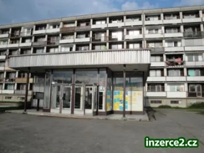Pronájem bytu 1+kk v Hradci Králové, Brožíkova ul.