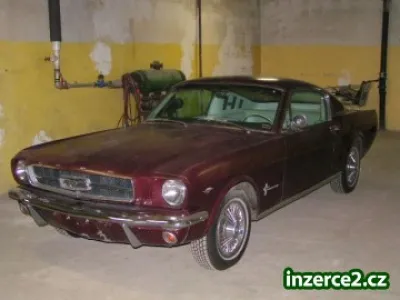 Ford Mustang 8V.