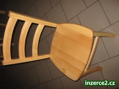 Stoly a židle pro restauraci